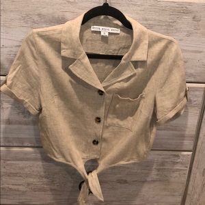Button down short sleeve shirt